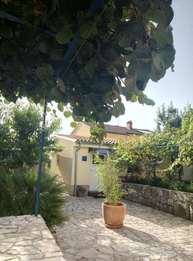Apartman Vivian Pula Zewnętrze zdjęcie
